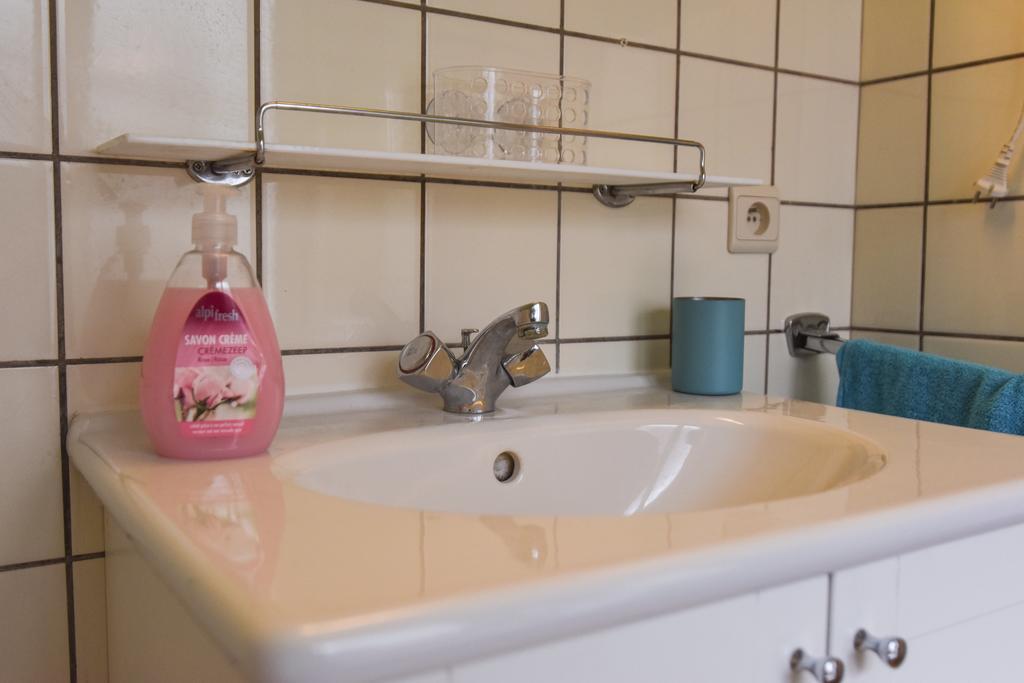 Ferienwohnung Quai De Rome Lüttich Zimmer foto